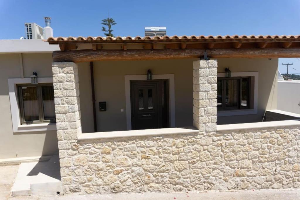 Casa Di Kapaka - New Villa In The Countryside Roupai Exterior photo